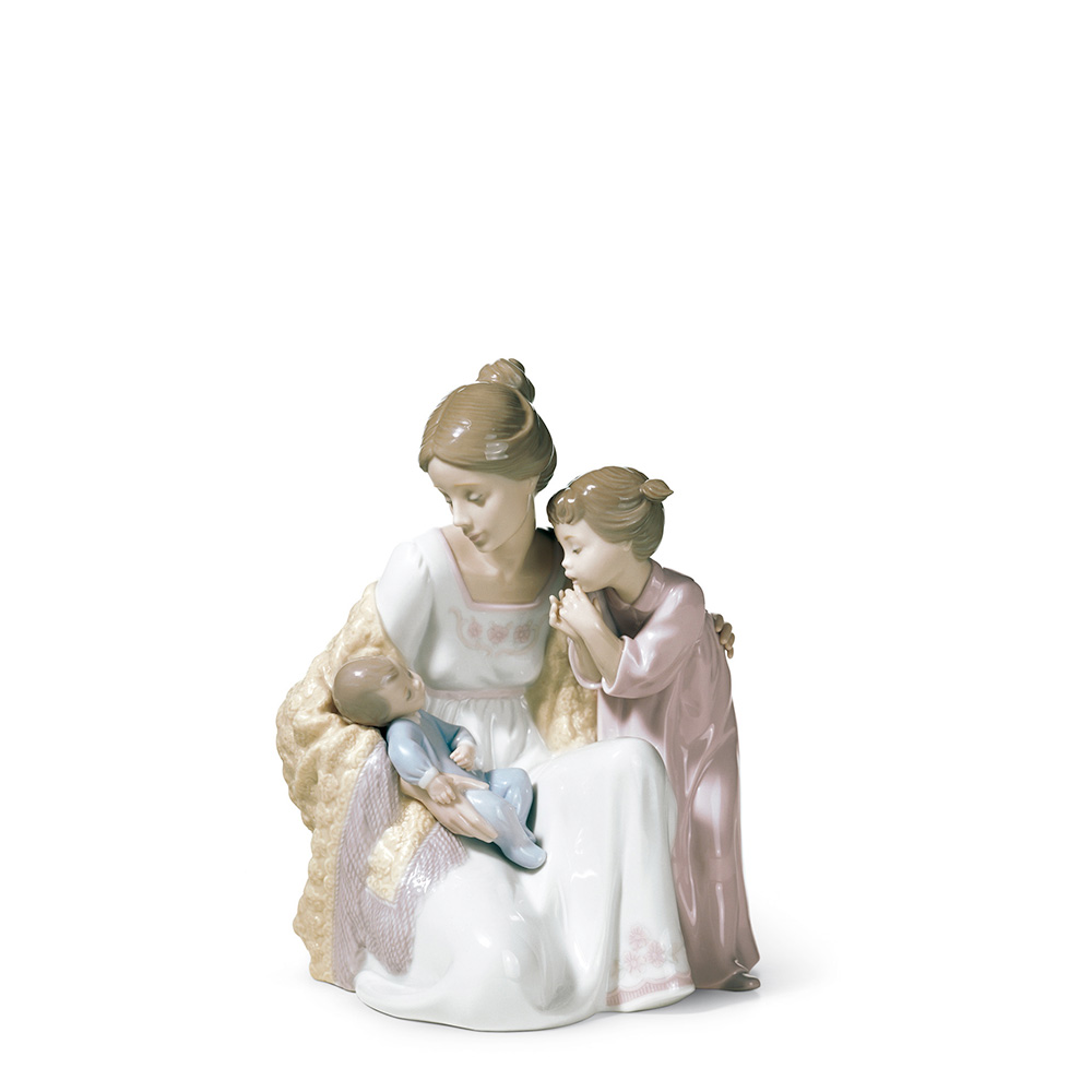 Статуэтка "Добро пожаловать в нашу семью" 22 x 18см серии Family Stories "Motherhoods" Lladro