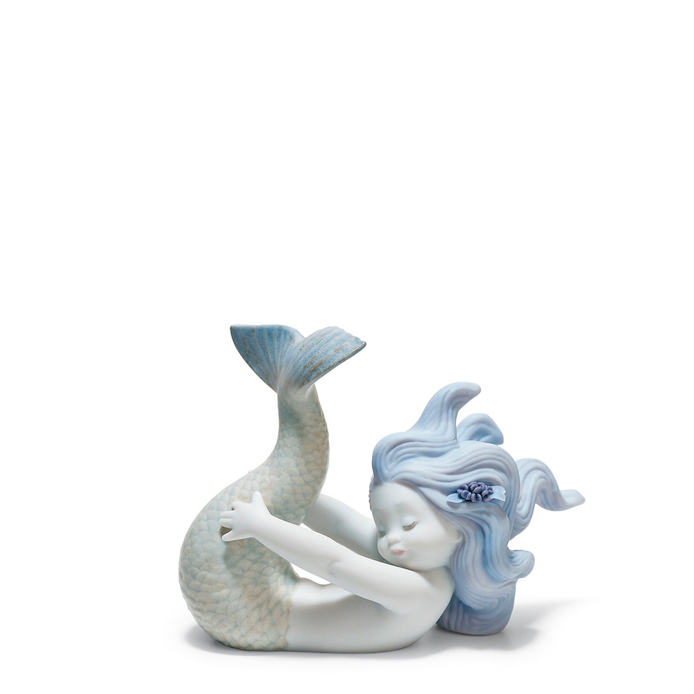 Статуэтка "Резвясь в море" 10 x 12см серии Myths & Legends Lladro