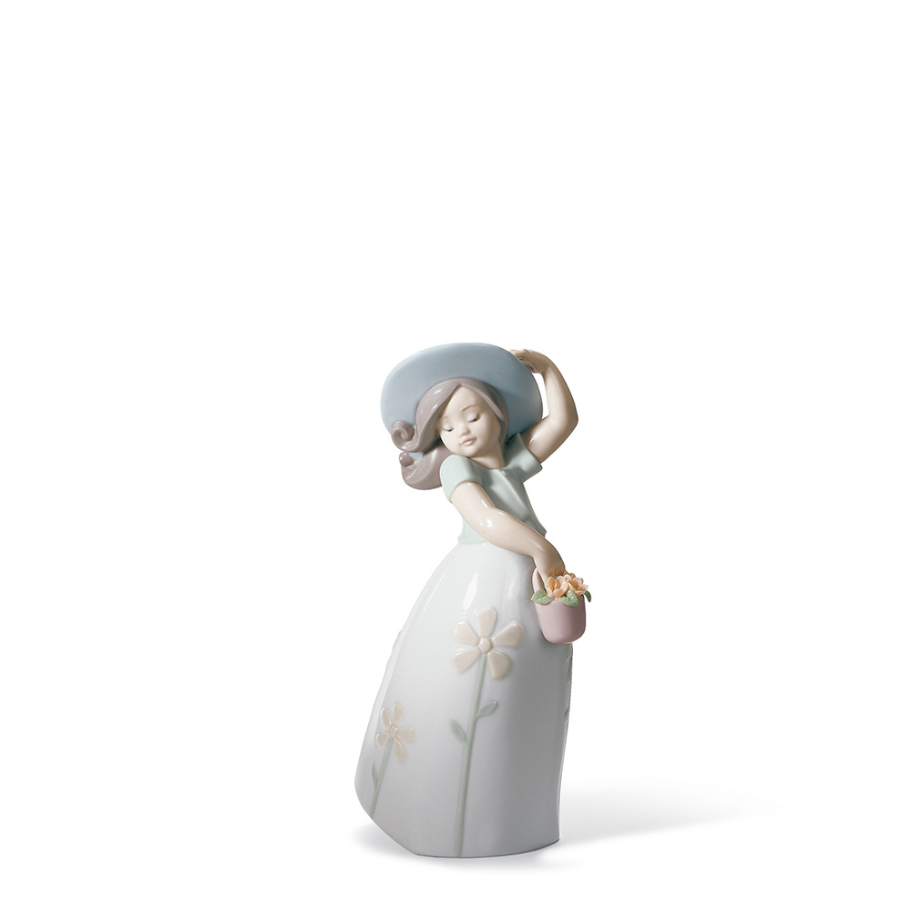 Статуэтка "Маленькая Маргаритка" 18 x 10см от Childhood & Fairy Tales "Sweet Moments" Lladro