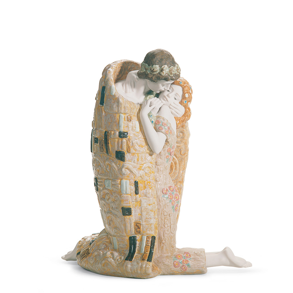 Статуэтка "Поцелуй" 33 x 31см серии Love stories Lladro