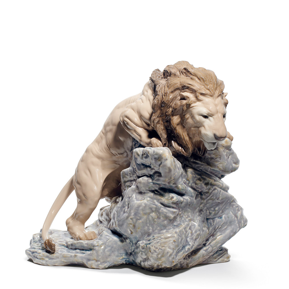 Статуэтка "Притаившийся лев" 29 x 31см серии Animal Kingdom "Wild animals" Lladro