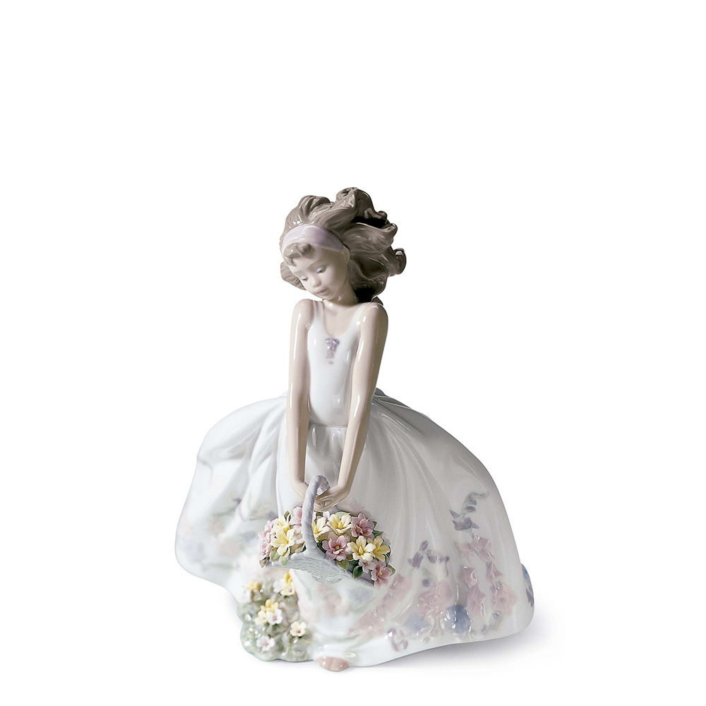 Статуэтка "Полевые цветы" 26 x 21см серии Childhood & Fairy Tales "In my garden" Lladro
