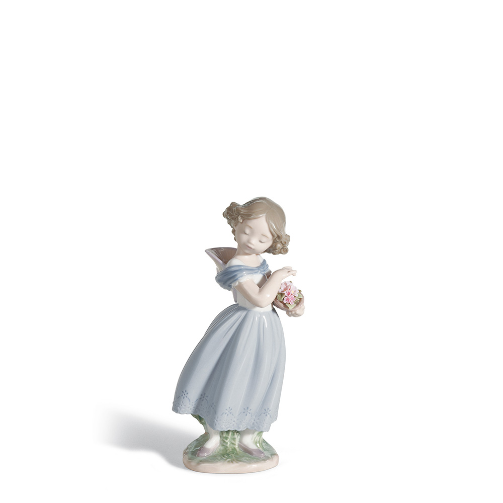 Статуэтка "Прелестная юность" 17 x 8см серии Childhood & Fairy Tales "In my garden" Lladro