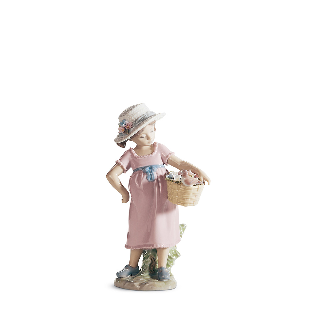 Статуэтка "Как ты мила!" 21 x 12см от Childhood & Fairy Tales "In my garden" Lladro