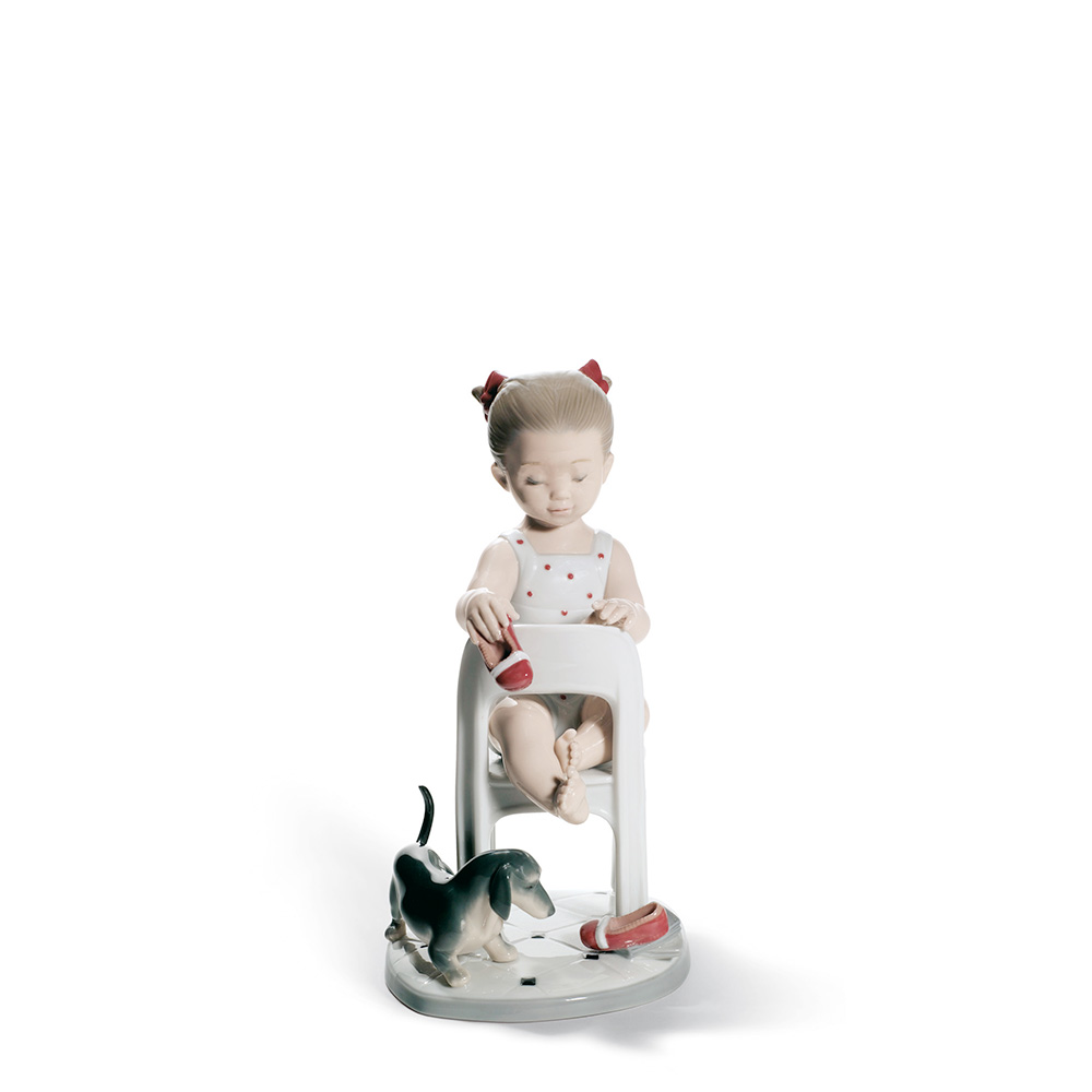 Статуэтка "Подними мой ботинок" 21 x 11см от Childhood & Fairy Tales "With my pets" Lladro